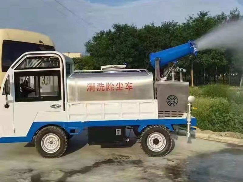 新能源四輪灑水車